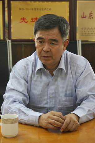 县政协主席赵怀臣一行来我公司调研